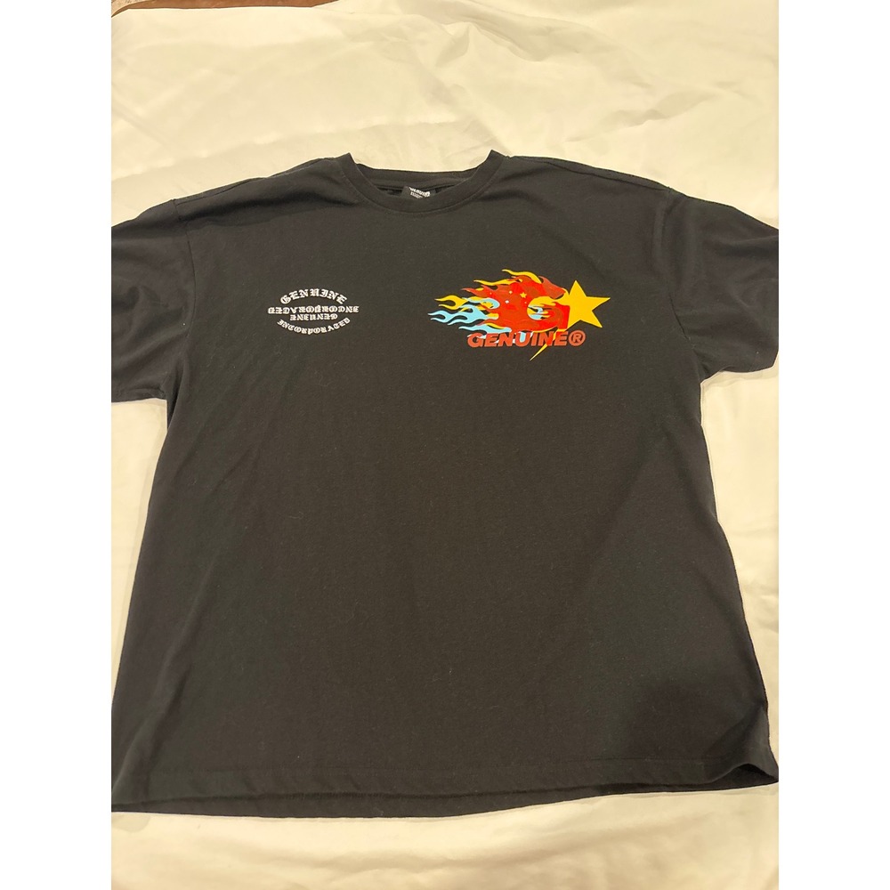Genuine Authentic Garments Mens Black Graphic T-Shirt Flame Star Streetwear M